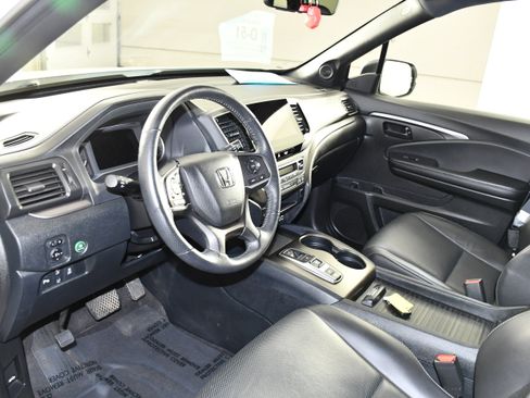 Certified 2023 Honda Passport EX-L image 2