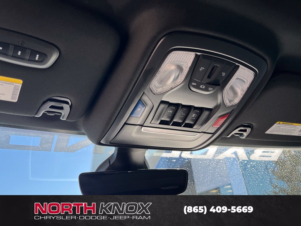 Used 2022 RAM 2500 Big Horn w/ Level C Equiment Group AWD/4WD image 10