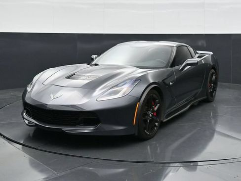 Used 2014 Chevrolet Corvette Stingray Coupe RWD image 5