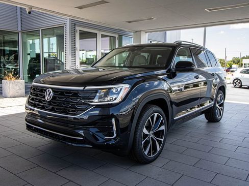 New 2026 Volkswagen Atlas SEL Premium R-Line AWD/4WD image 13