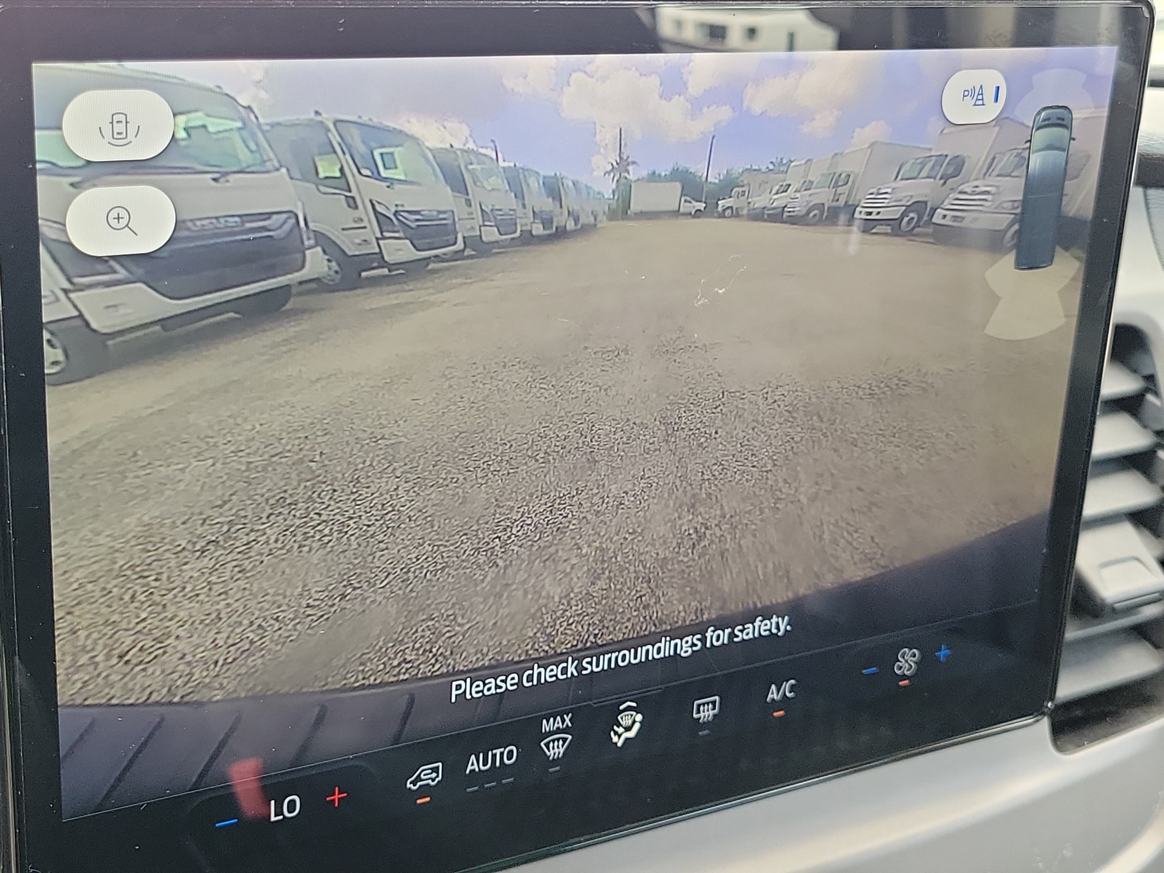 Used 2022 Ford Transit 350 XLT RWD image 29
