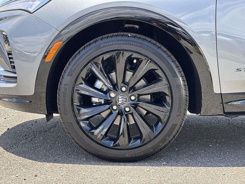 New 2026 Buick Envista Sport Touring w/ Convenience II Package FWD image 29