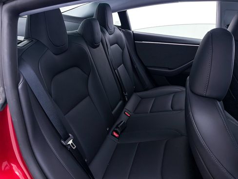 Used 2025 Tesla Model 3 RWD image 33