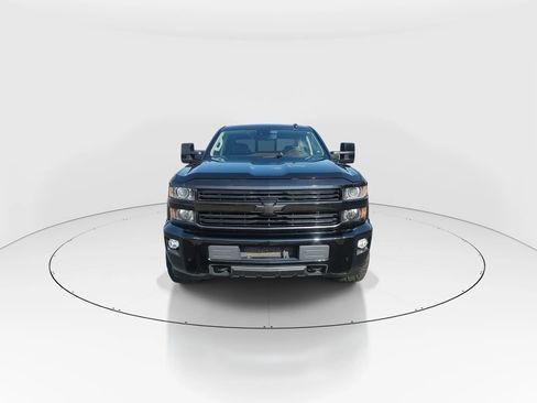 Used 2015 Chevrolet Silverado 2500 High Country w/ Duramax Plus Package image 3