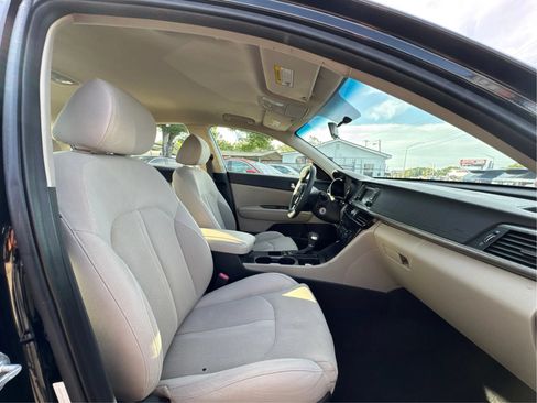 Used 2016 Kia Optima LX FWD image 24