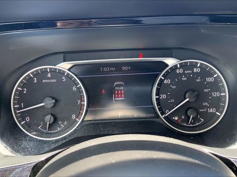 Used 2025 Nissan Pathfinder SV FWD image 24