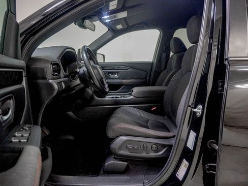 Certified 2024 Honda Pilot Sport image 18