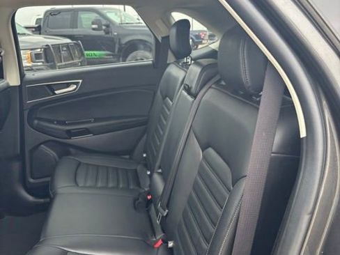 Used 2020 Ford Edge SEL w/ Convenience Package AWD/4WD image 6
