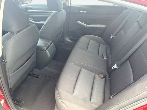 Used 2021 Nissan Altima 2.5 SV FWD image 16