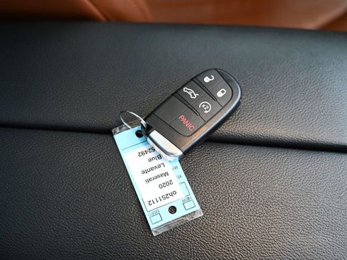 Used 2020 Maserati Levante image 52