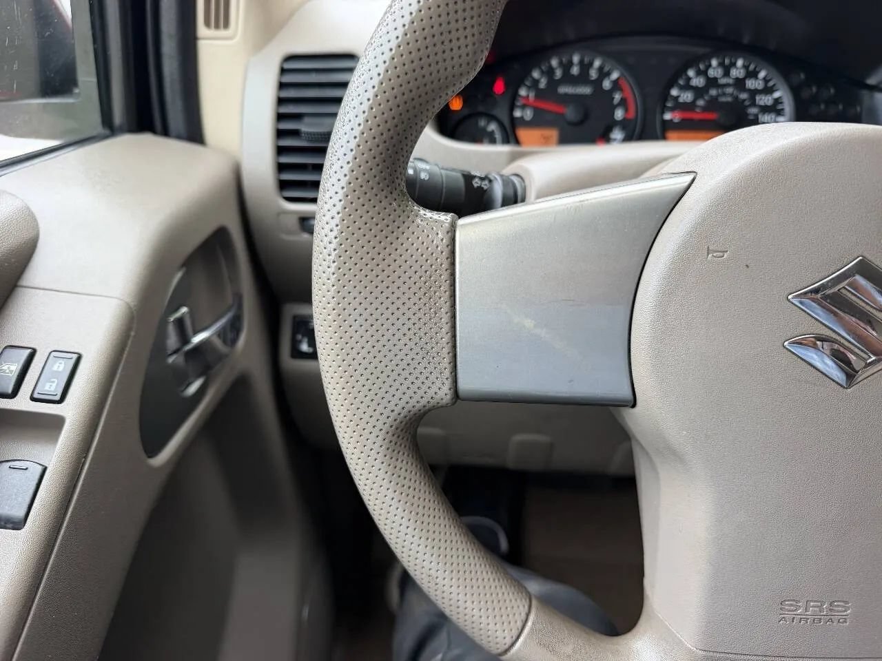 Used 2011 Suzuki Equator Sport AWD/4WD image 21