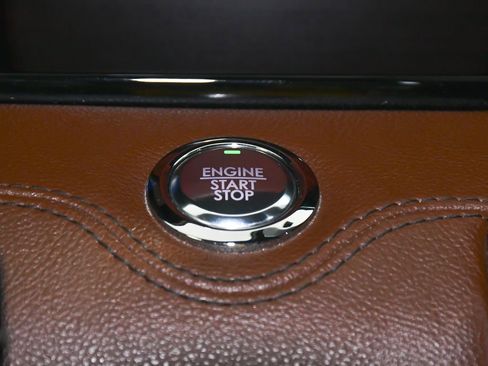 Used 2023 Lincoln Navigator Reserve image 29