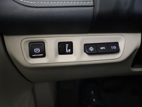 Used 2022 GMC Acadia Denali w/ Denali Ultimate Package image 35