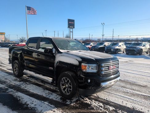 Used 2015 GMC Canyon SLE w/ All-Terrain Package image 4