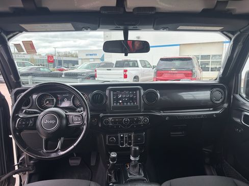 Used 2021 Jeep Wrangler Unlimited Sport AWD/4WD image 27