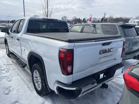 Used 2020 GMC Sierra 1500 2WD Double Cab w/ Sierra Value Package image 4