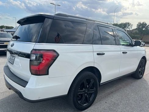 Used 2021 Ford Expedition Limited RWD image 3
