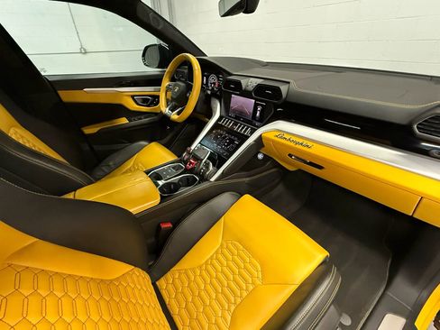Used 2019 Lamborghini Urus image 81