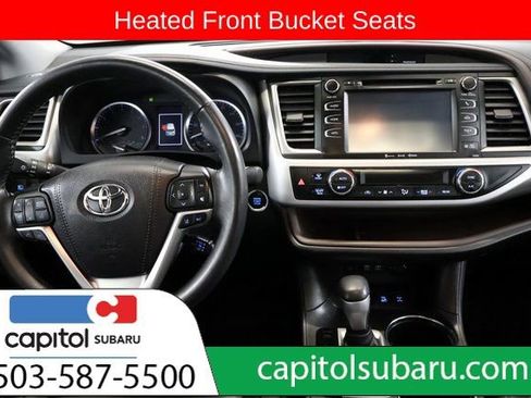 Used 2018 Toyota Highlander XLE image 15