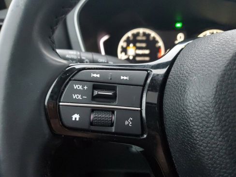 Certified 2023 Honda Pilot Touring image 16