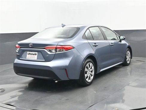 Used 2025 Toyota Corolla LE image 22