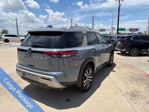 Used 2023 Nissan Pathfinder Platinum FWD image 9