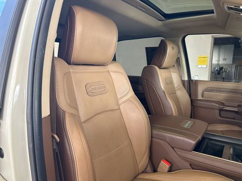 Used 2022 RAM 3500 Limited AWD/4WD image 25