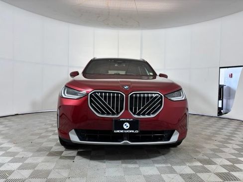 Used 2025 BMW X3 xDrive30i w/ Premium Package AWD/4WD image 2