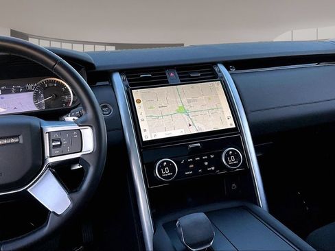 Certified 2023 Land Rover Discovery S AWD/4WD image 9