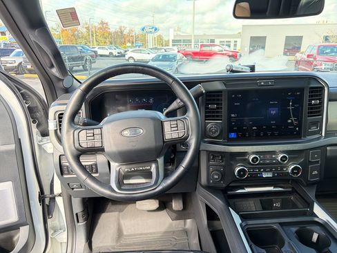 Used 2025 Ford F250 Platinum image 36