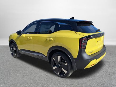 New 2026 Nissan Kicks SR w/ SR Premium Package FWD image 4