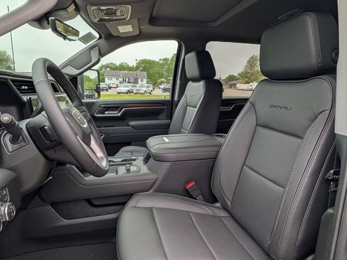 New 2026 GMC Sierra 3500 Denali w/ Denali Reserve Package AWD/4WD image 42