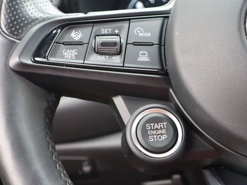 Used 2024 Alfa Romeo Tonale Ti image 25