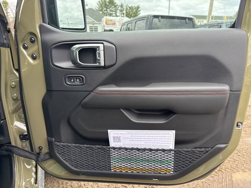 New 2026 Jeep Wrangler Unlimited Rubicon 392 image 31