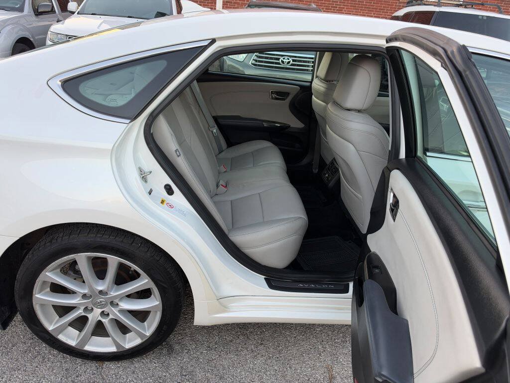 Used 2014 Toyota Avalon Limited FWD image 20