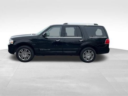 Used 2009 Lincoln Navigator 4WD image 4