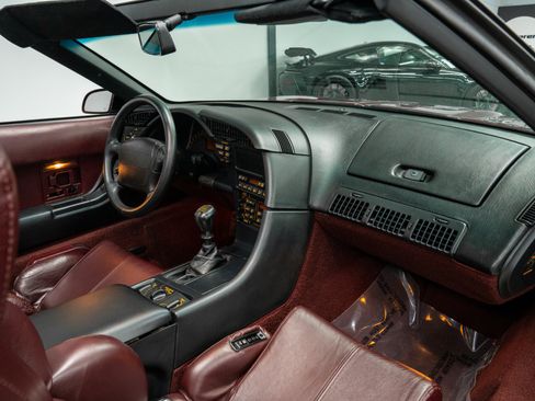 Used 1993 Chevrolet Corvette Convertible RWD image 13