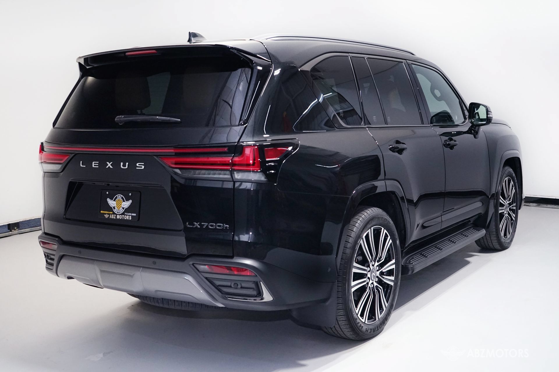 Used 2026 Lexus LX 700h Luxury AWD/4WD image 5