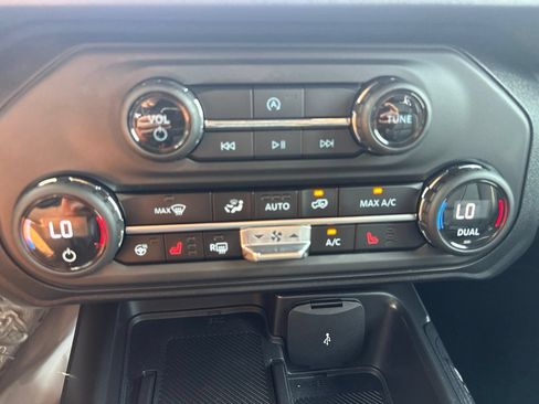 Certified 2025 Ford Bronco Outer Banks AWD/4WD image 27