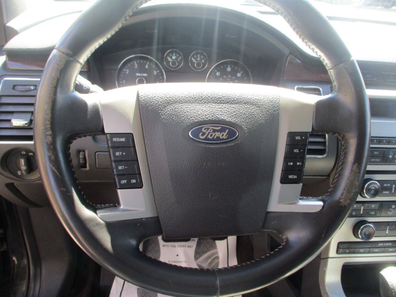Used 2011 Ford Flex SEL AWD/4WD image 14