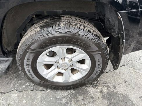 Used 2021 Toyota 4Runner SR5 Premium image 6