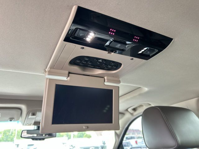 Used 2019 GMC Yukon XL Denali w/ Denali Ultimate Package AWD/4WD image 28