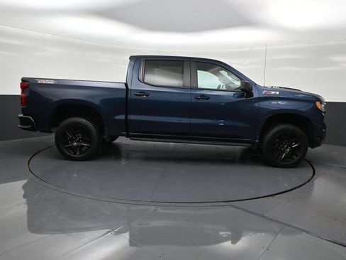 Used 2022 Chevrolet Silverado 1500 LT Trail Boss AWD/4WD image 7