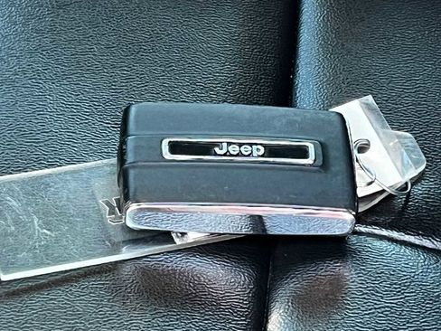 Used 2024 Jeep Grand Cherokee Limited 4xe image 32