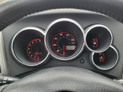 Used 2006 Toyota Matrix XR image 16