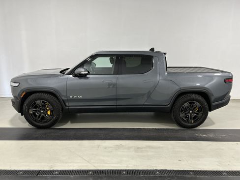 Used 2024 Rivian R1T Adventure AWD/4WD image 2