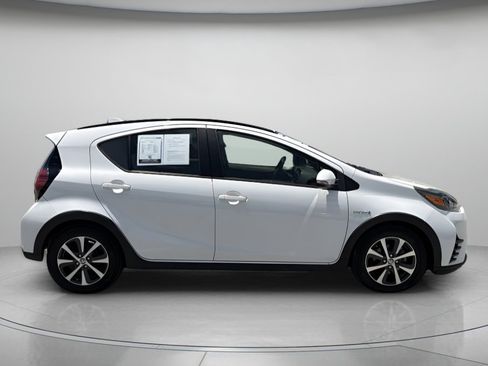 Used 2018 Toyota Prius C Two FWD image 2
