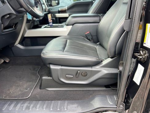 Certified 2022 Ford F350 Lariat w/ Lariat Value Package AWD/4WD image 11
