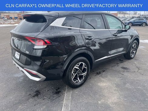 Used 2024 Kia Sportage LX image 8