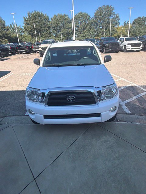 Used 2008 Toyota Tacoma PreRunner RWD image 2